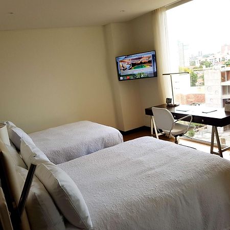 Hampton By Hilton Santa Cruz Hotel Santa Cruz de La Sierra Ngoại thất bức ảnh