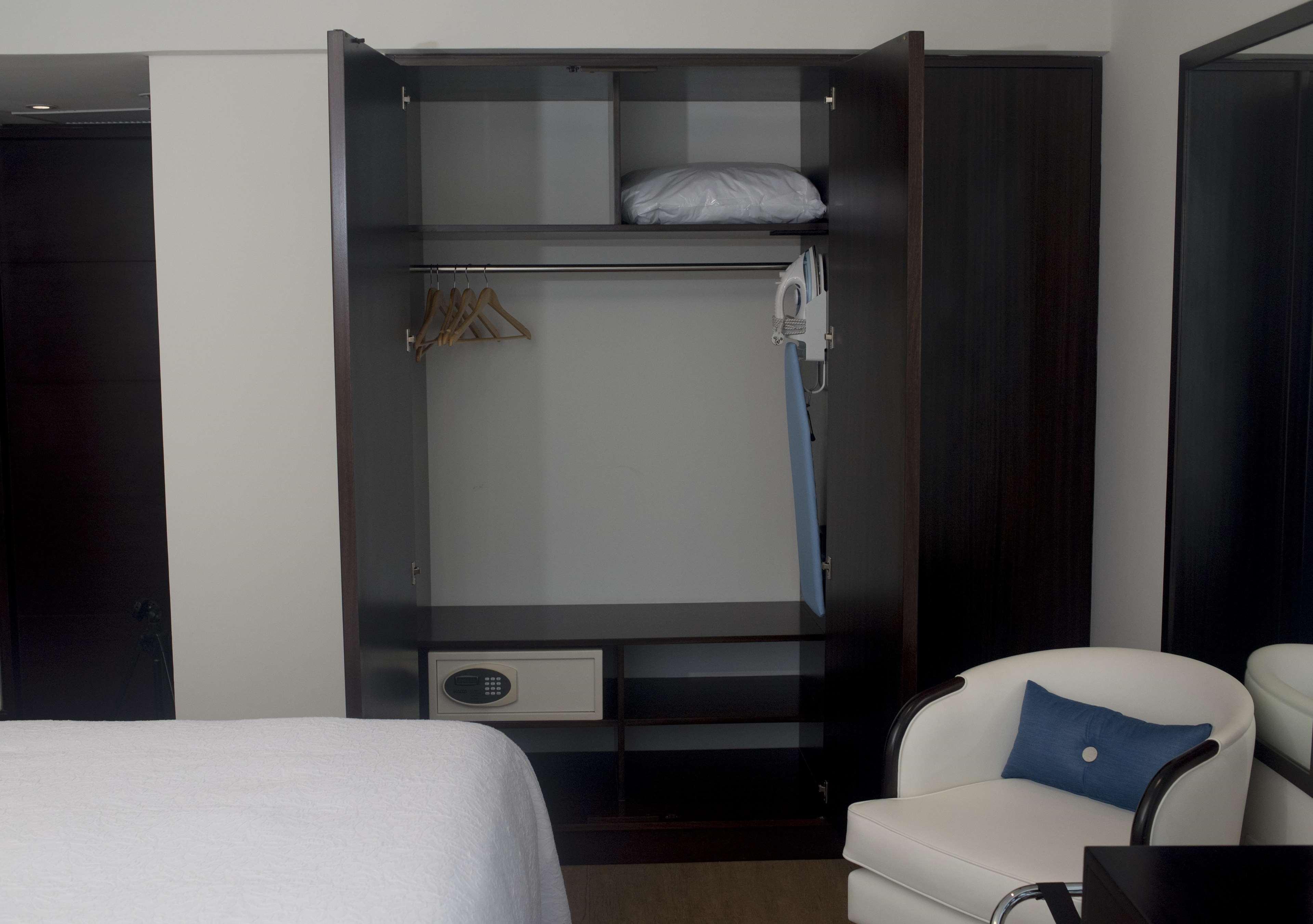 Hampton By Hilton Santa Cruz Hotel Santa Cruz de La Sierra Ngoại thất bức ảnh