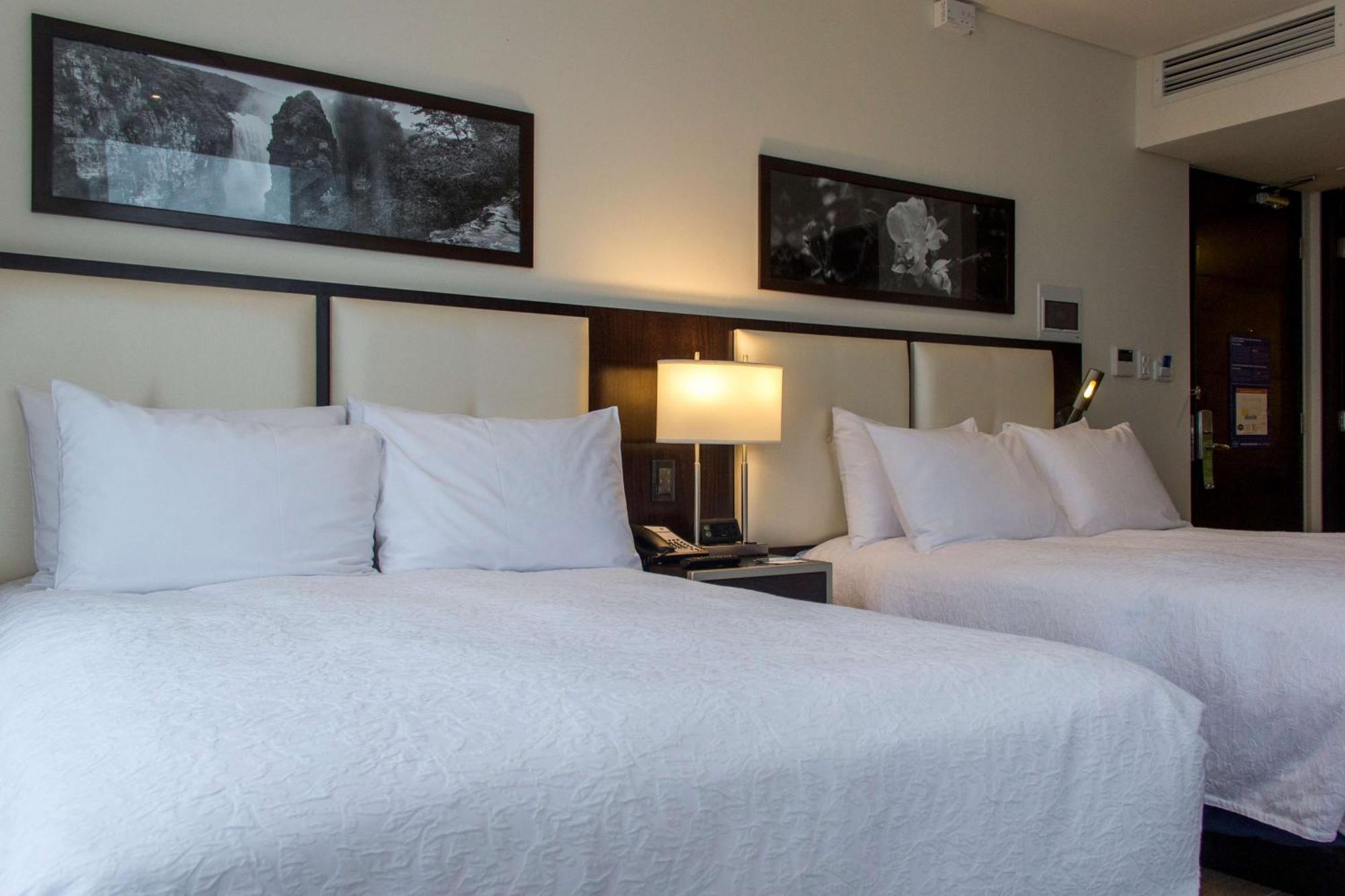 Hampton By Hilton Santa Cruz Hotel Santa Cruz de La Sierra Ngoại thất bức ảnh