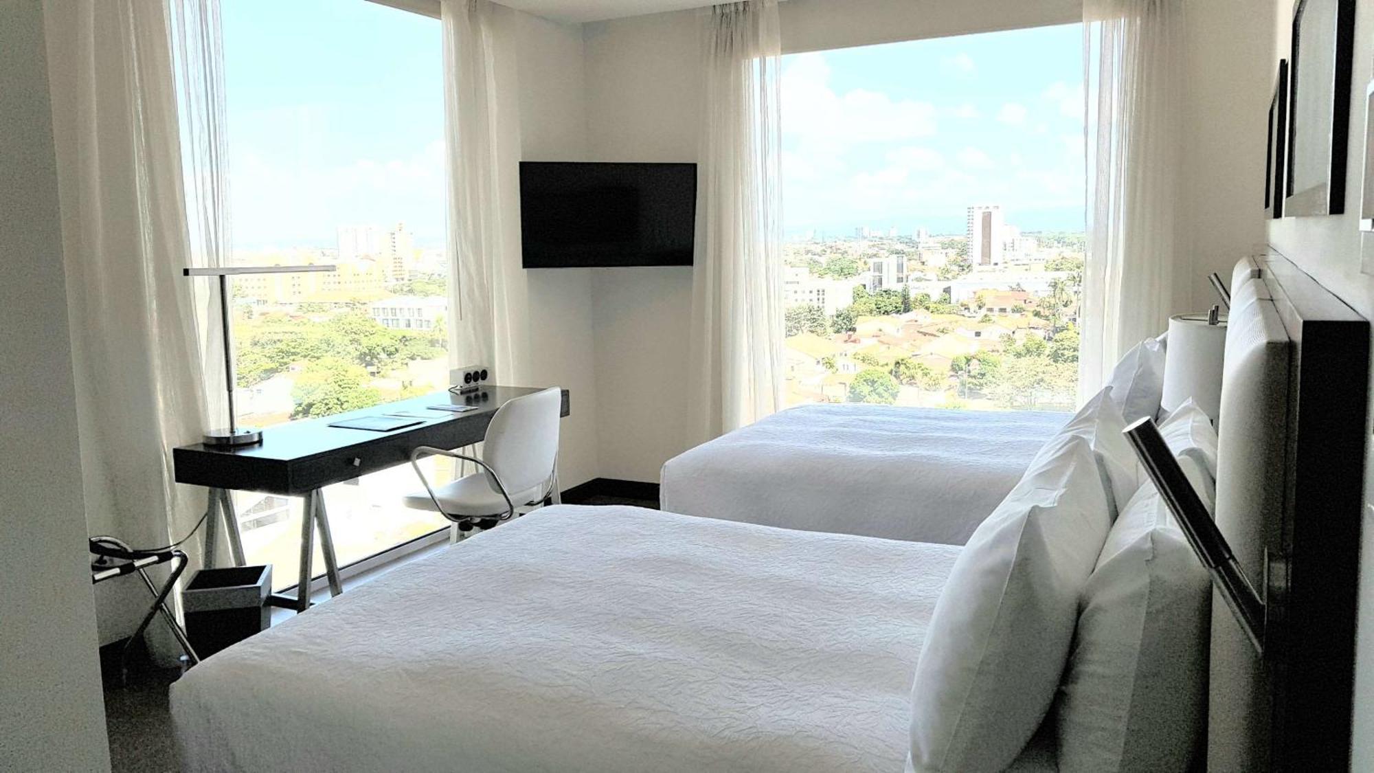 Hampton By Hilton Santa Cruz Hotel Santa Cruz de La Sierra Ngoại thất bức ảnh